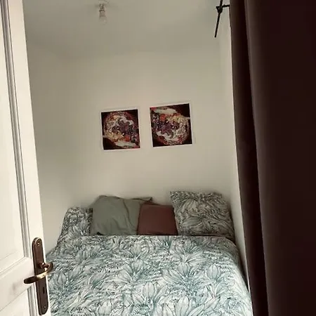 Cute - Close To Paris Apartment *